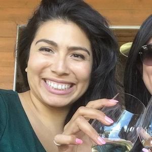 Meet your Posher, Yvette